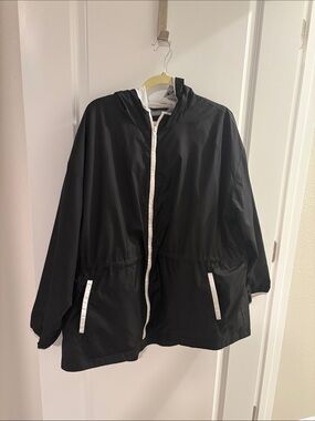 KBlack Hooded Windbreaker Jacket with White Trim